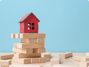 Oren Kander highlighted five issues that can devalue a home, from spray foam insulation to unclear boundaries